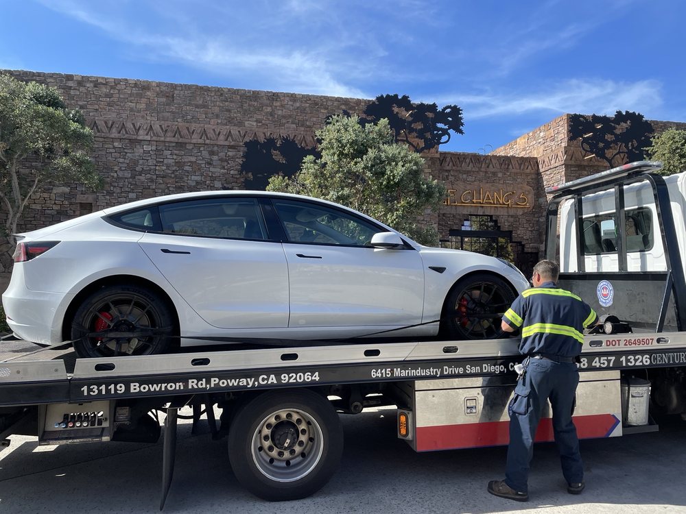 car towing service in Poway